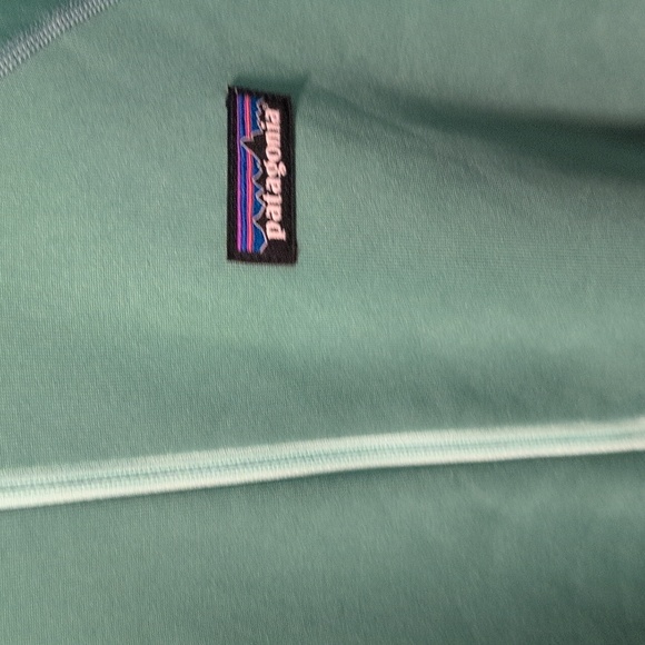 Women's Patagonia Teal Zip Up Shirt - Picture 2 of 7